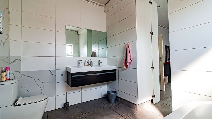 4 Bedroom Property for Sale in Buffalo Flats Eastern Cape
